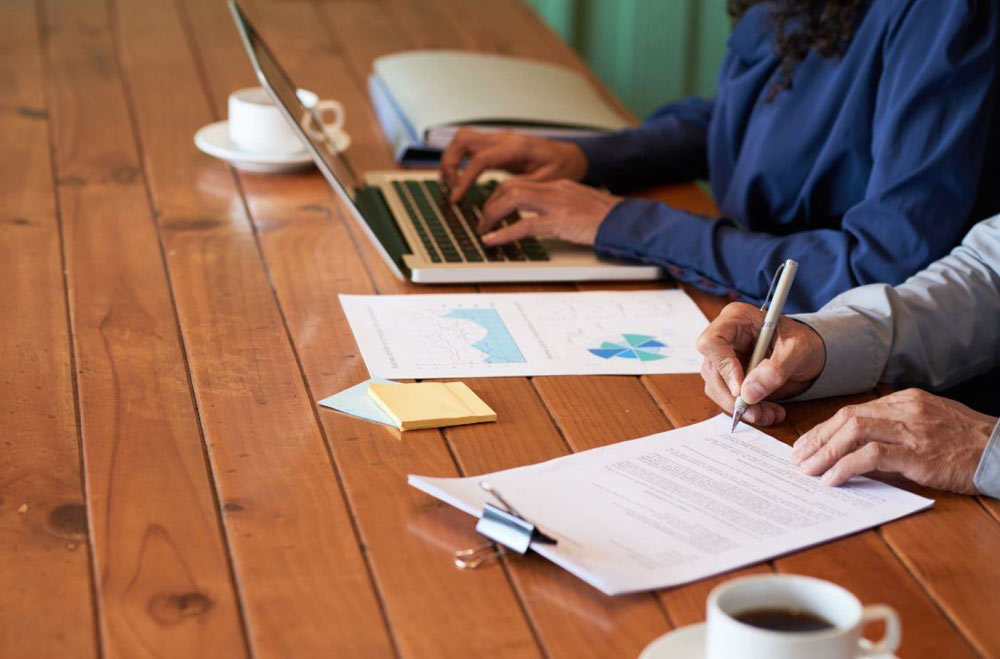 documents-et-ordinateur-portable