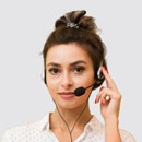 femme-avec-casque-micro